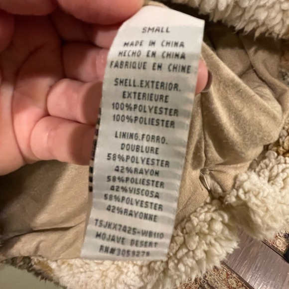 Thread & Supply Wubby 1/4 zip - Picture 7 of 8